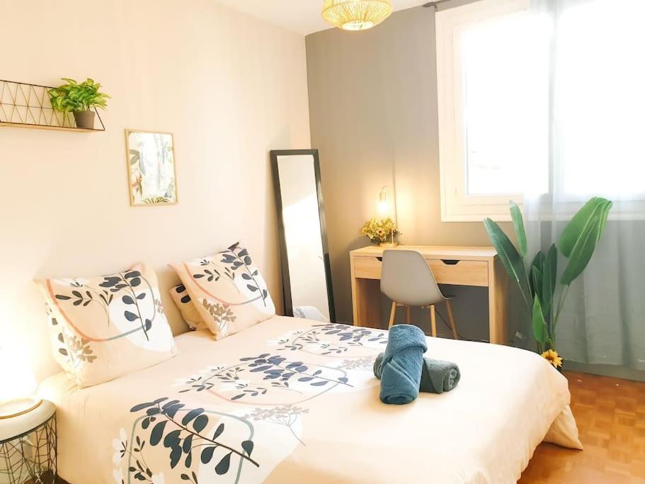 Cosy Mure 4Ch - Stationnement Gratuit Pau Exterior photo