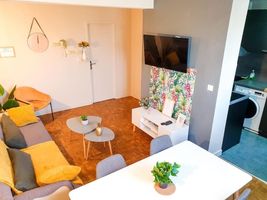 Cosy Mure 4Ch - Stationnement Gratuit Pau Exterior photo